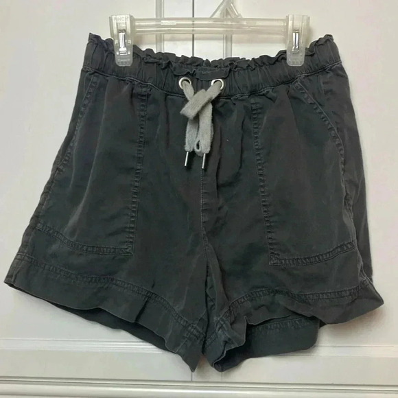 AERIE EASY WOVEN SHORT - Picture 1 of 9